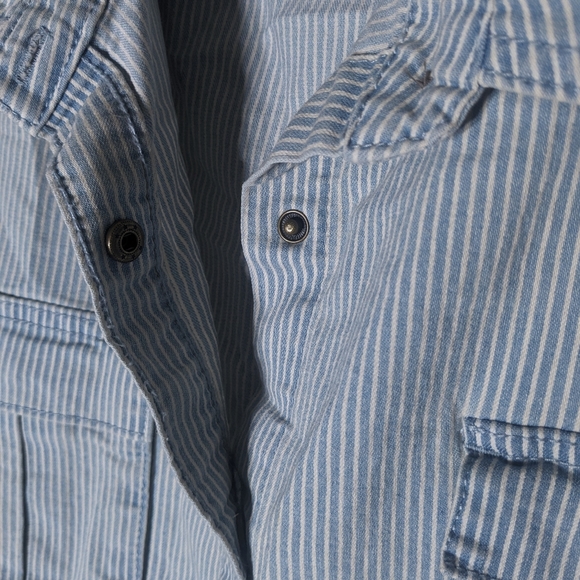 Universal Thread Light Wash Micro Stripe Denim Jean Jacket with Adjustable Waist - Picture 5 of 10